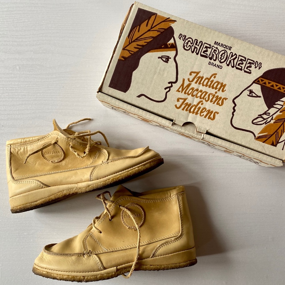 Vintage Cherokee Brand Indian Moccasins